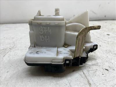 VW POLO CLASSIC (6KV2/ 6V5/ 9J2/ 9J4) 60 1.4 Bal hátsó Ajtózár #41177# 6K4839015E