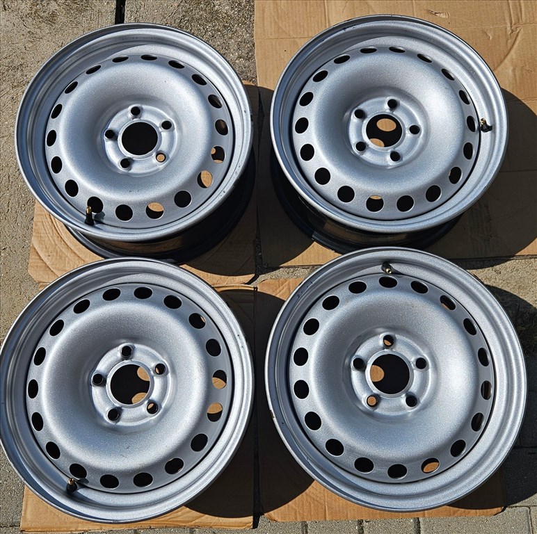  5x108 lyukosztású 6,5JJ 15" újszerű Peugeot/Citroen gyári lemezfelni eladó 1. kép