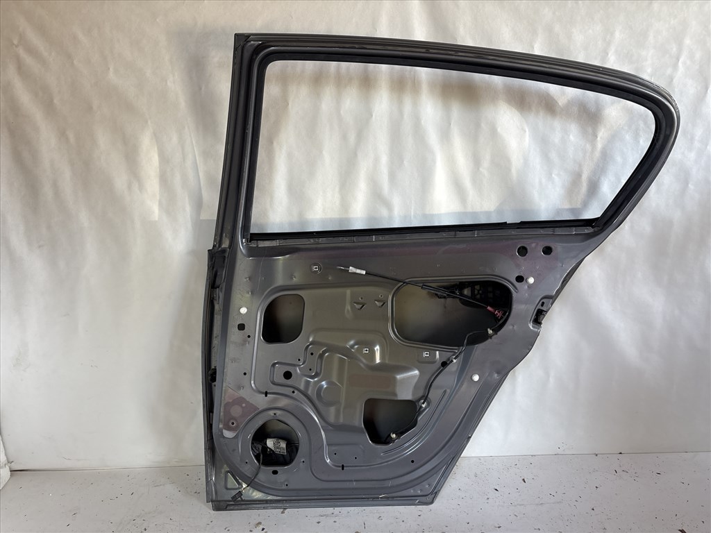 13297 Opel H astra Jobb hátsó Ajtó Grafit Z155 5 ajtós 5. kép