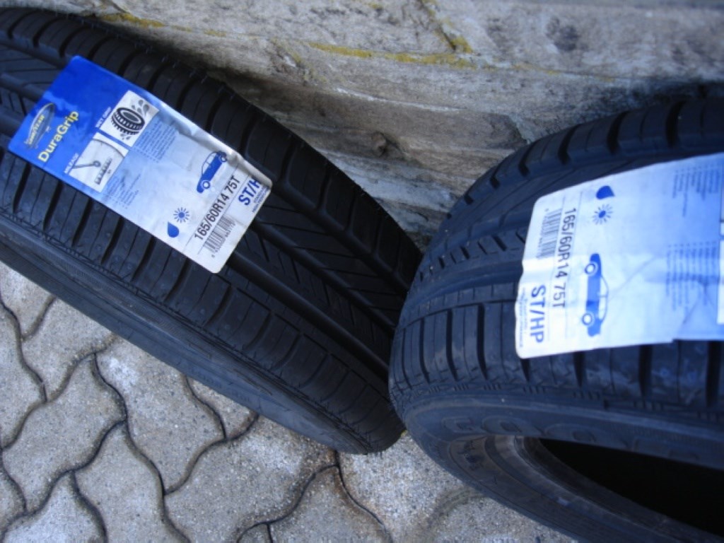 2db Nyári Gumi Goodyear 4. kép