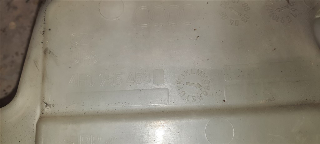 Audi A6 (C6 - 4F) A6 4F ablakmosó folyadék tartály  4f0955453 2. kép