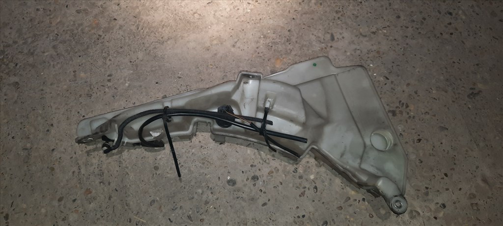 Audi A6 (C6 - 4F) A6 4F ablakmosó folyadék tartály  4f0955453 1. kép