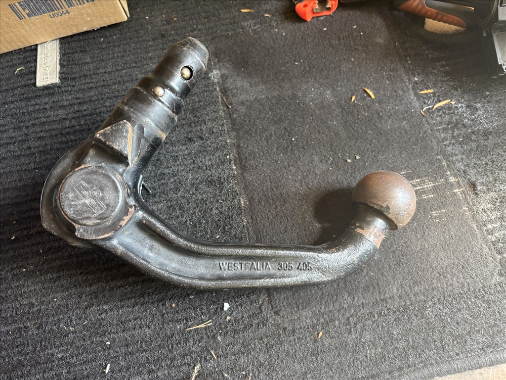 Passat B8, Octavia III, Superb III levehető vonóhorog fej westfalia 305405 3. kép