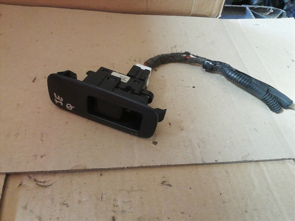 Nissan Qashqai (J10) Jobb első Ablakemelő kapcsoló  1. kép