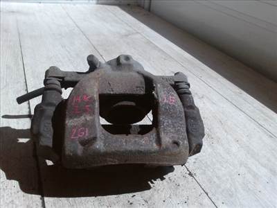 TOYOTA Auris 2007.03.01-2010.02.28 Jobb első féknyereg munkahengerrel