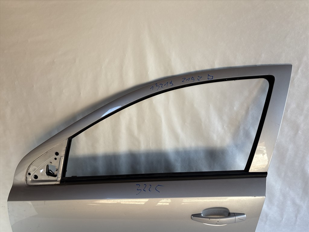 13219 Opel H astra Bal első Ajtó Ezüst Z157 2. kép