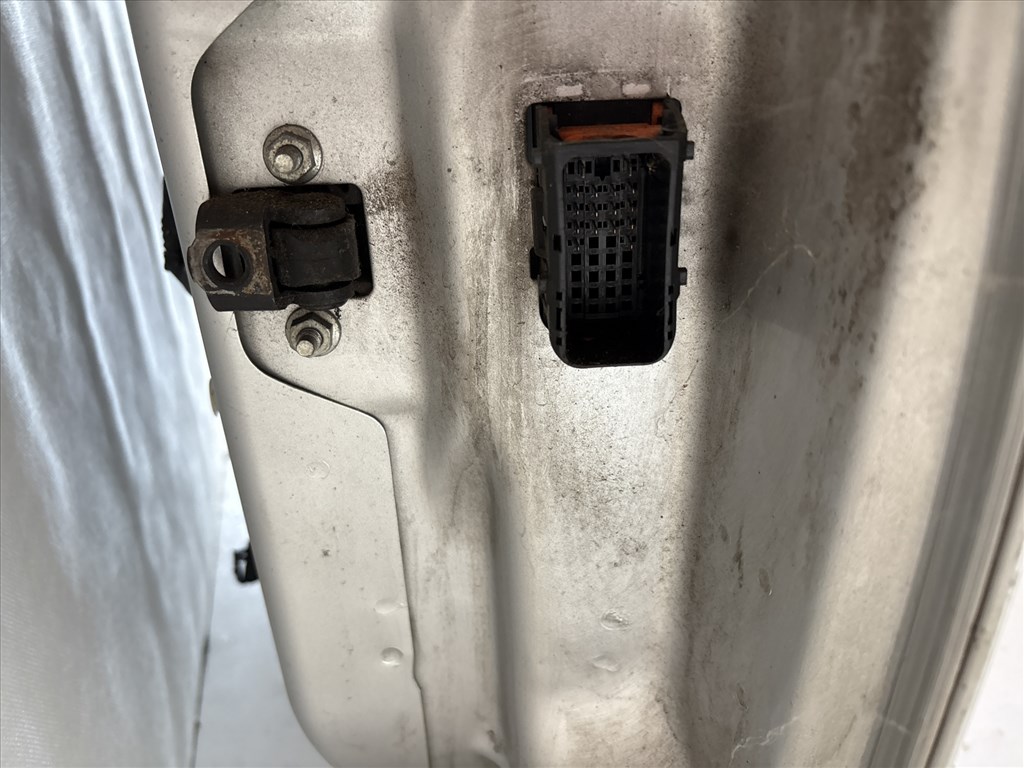 13219 Opel H astra Bal első Ajtó Ezüst Z157 4. kép