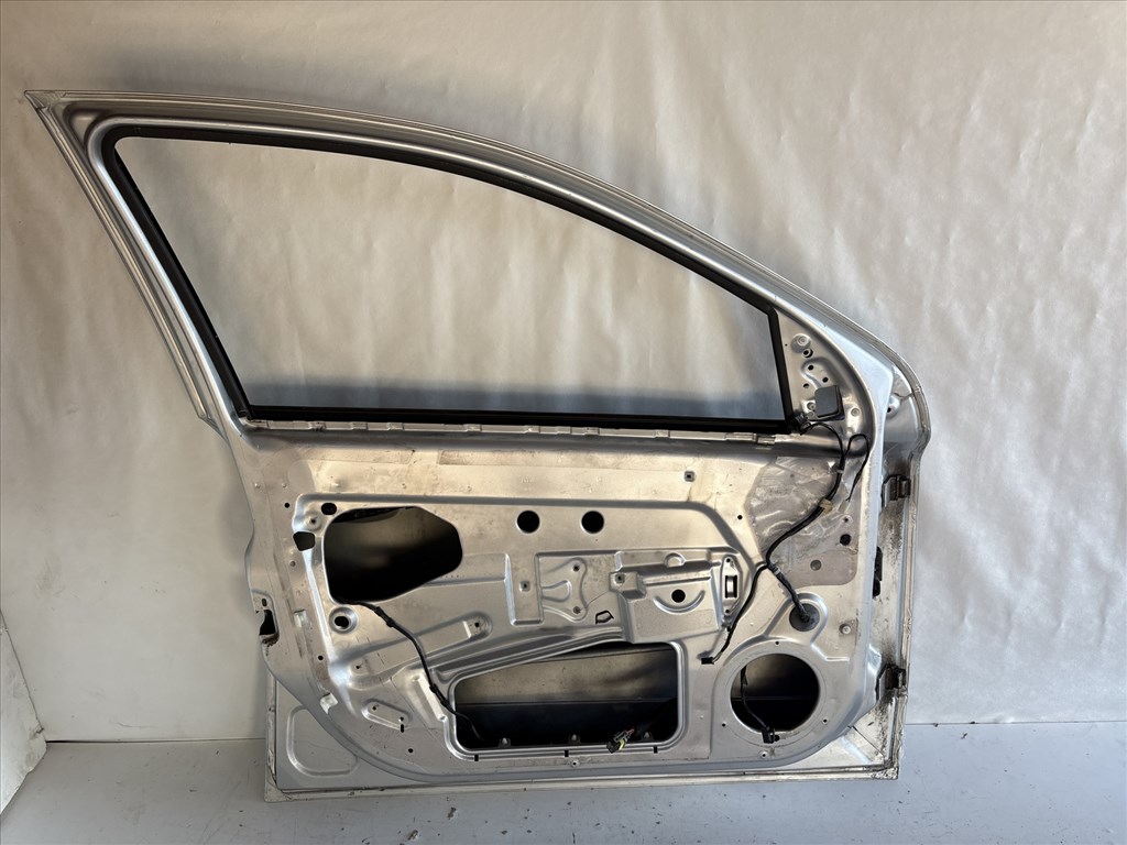 13219 Opel H astra Bal első Ajtó Ezüst Z157 5. kép
