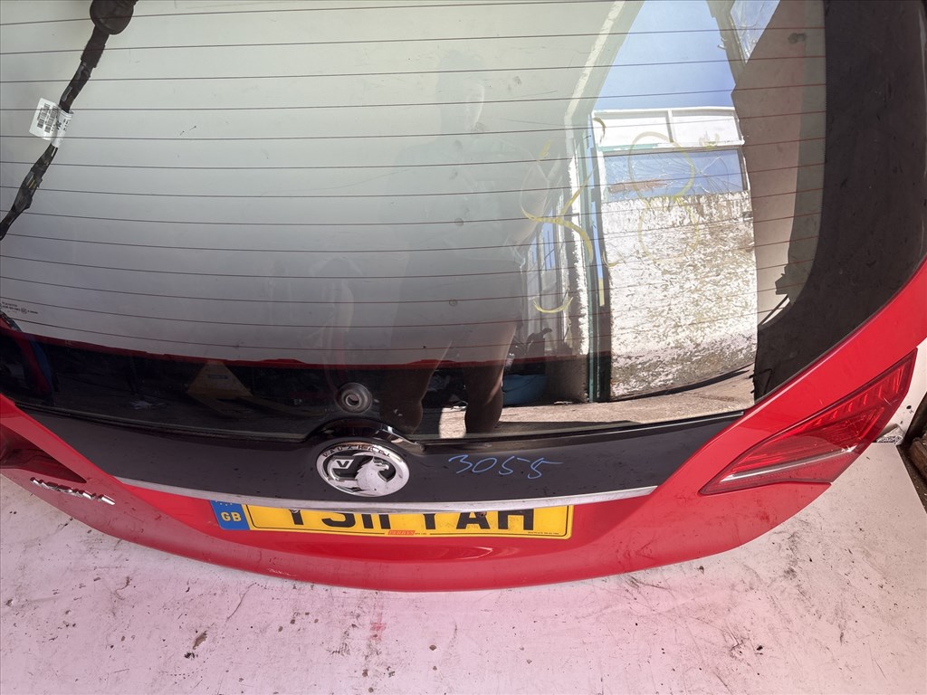 12979 Opel Meriva B Csomagtérajtó Piros 4. kép