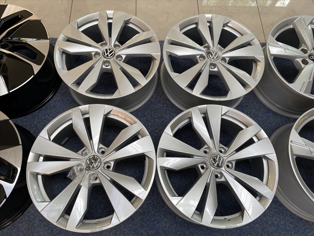 (3703)  Volkswagen 18 gyári alufelni felni, 5x112, iD.3  Golf 3. kép