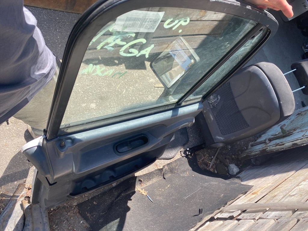 AIXAM MEGA  Bal első Ajtó (Részeivel) 013545 4. kép