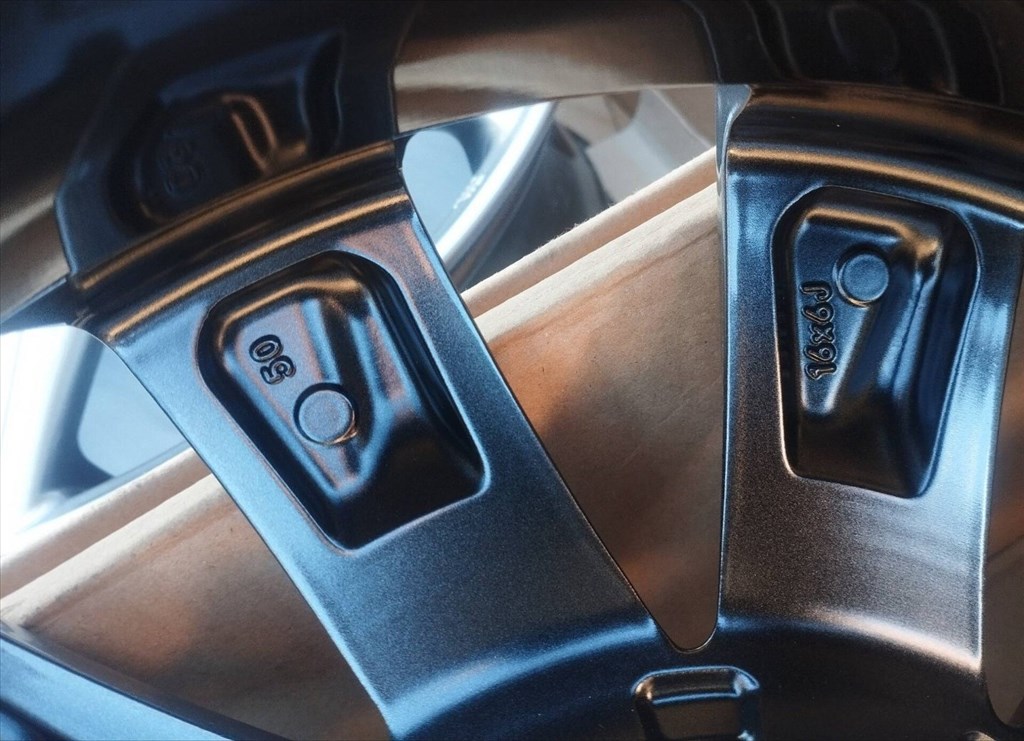 ÚJ 5x100 16 Toyota gyári alufelni r16 " Yaris Prius Lexus CT 9. kép