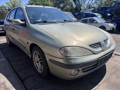 Renault Mégane I 1.4i bontott alkatrészei