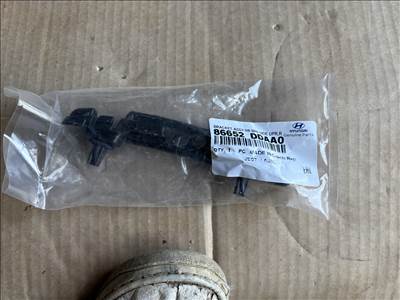Hyundai Kona (OS) Lökhárító tartó jobb hátsó 86652ddaa0