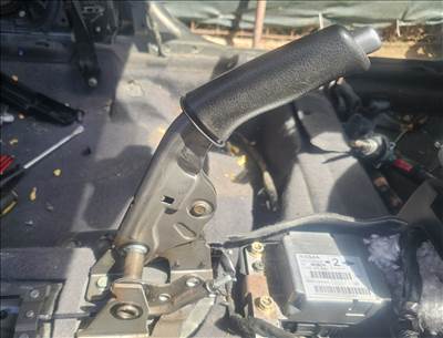 Nissan Primera III Kézifék kar 