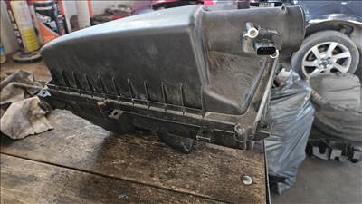 Volvo V60 D2 légszűrőház 