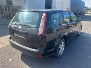 FORD FOCUS II Kombi (DA) Jobb hátsó Dobbetét (Kerékjárati, Műanyag)