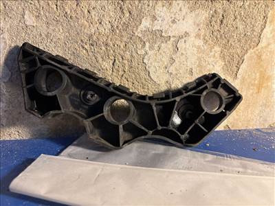 VW PASSAT CC 357 Jobb első Oldal Lökhárító Tartó (Műanyag) 015615