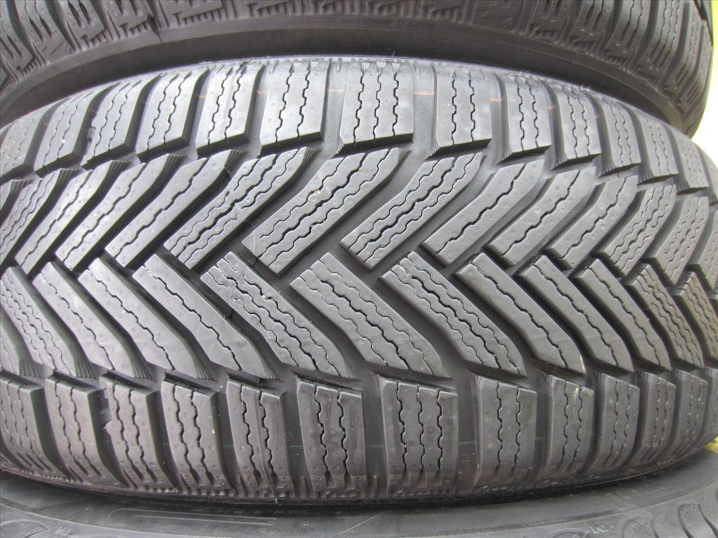  205/60 R16 MICHELIN ALPIN6 92H 2. kép