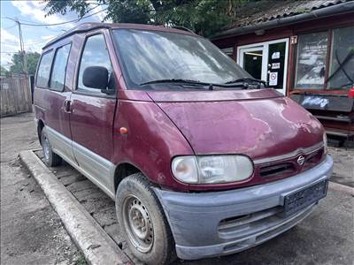 Nissan Vanette 2.3D  bontott alkatrészei