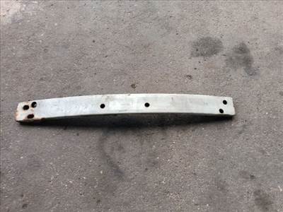 Toyota Yaris (XP10) Első Lökhárító Merevítő