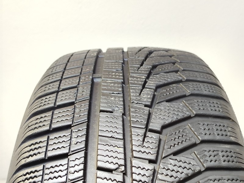 Hankook W320 Winter Icept Evo2 225/55 R17  1. kép