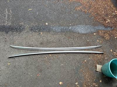 AUDI A4 Avant 8K5, B8 Tetősín Pár 017865