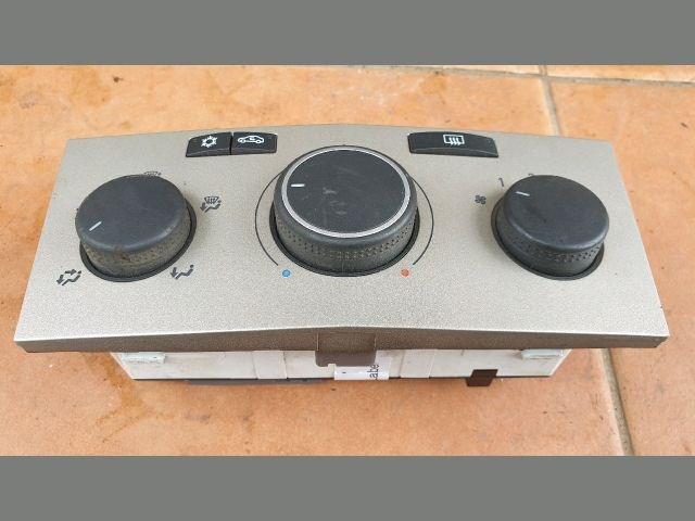 Opel Astra H, Opel Zafira B Fűtéskapcsoló  13231160 1. kép