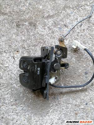 Kia Sorento (JC) Csomagtérajtó zárszerkezet