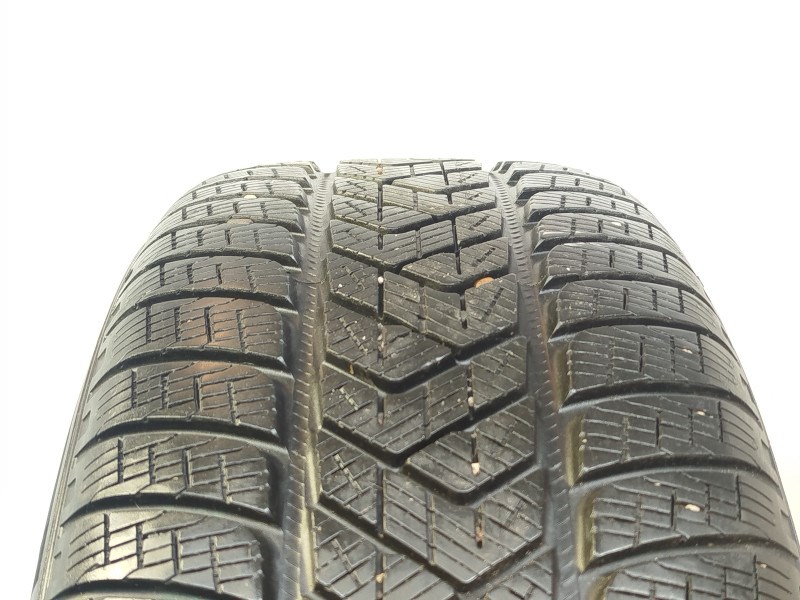 Pirelli Scorpion Winter seal 235/55 R18  1. kép