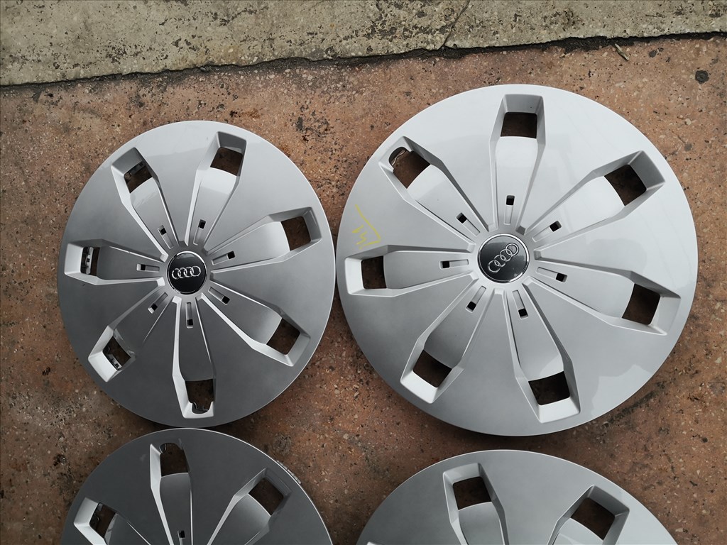 16-os Gyári Audi dísztárcsa 20000ft a 4db/41/ 2. kép