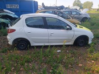PEUGEOT 206 Ferdehátú (2A/C) Jobb első Csonkállvány Kerékaggyal 2. kép