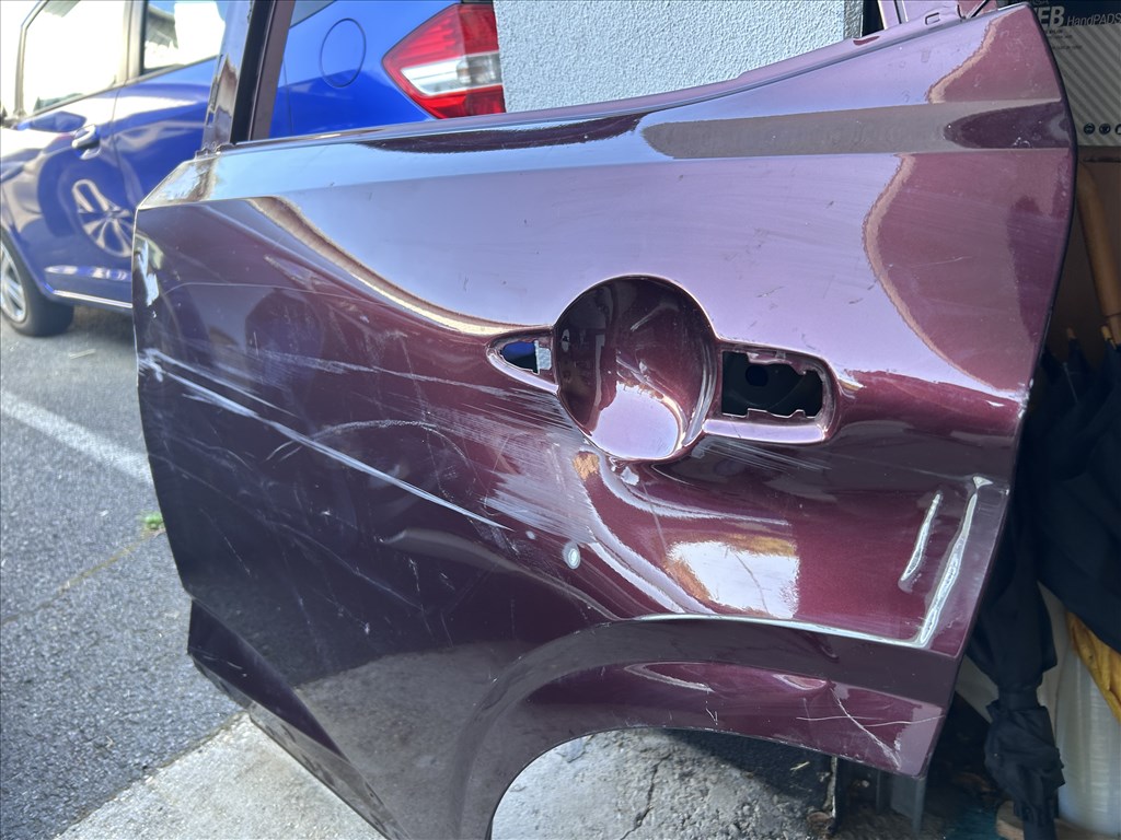 Nissan Qashqai bal hátsó ajtó 3. kép