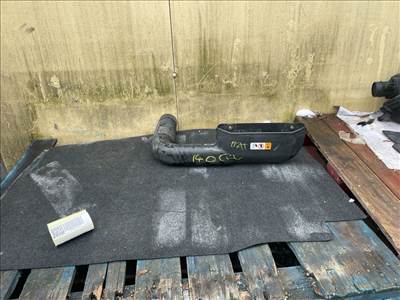 HYUNDAI i40 CW VF Légbeömlő Cső