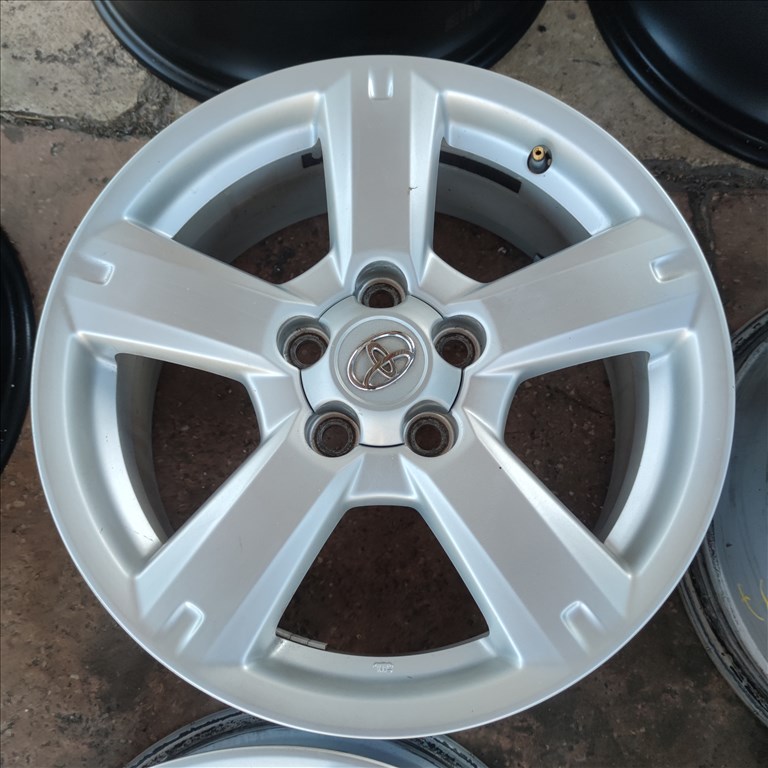 5x114,3 17 Gyári Toyota alufelni 145000ft a 4db/16/ 1. kép