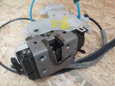 Mercedes E Class W212 (2009-2016) Bal Hátsó Ajtó Központizár 