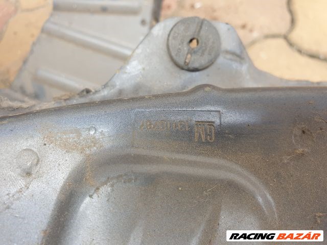 Opel Astra H Bal lámpakeret + nyúlványvég  13110787 3. kép