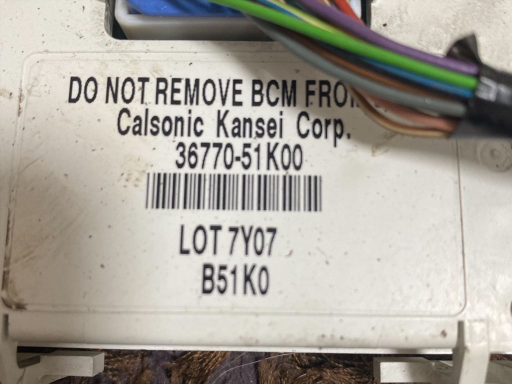 SUZUKI SPLASH  Biztosítéktábla Utastér 011106 2. kép