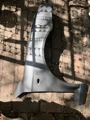 Alfa Romeo GT Jobb első sárvédő 