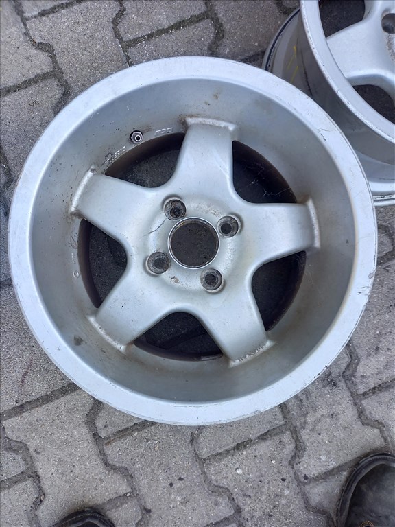   Tuning 4x100 lyukosztású 9JJ 14" használt alufelni csak 3db van  belőle !!! 2. kép