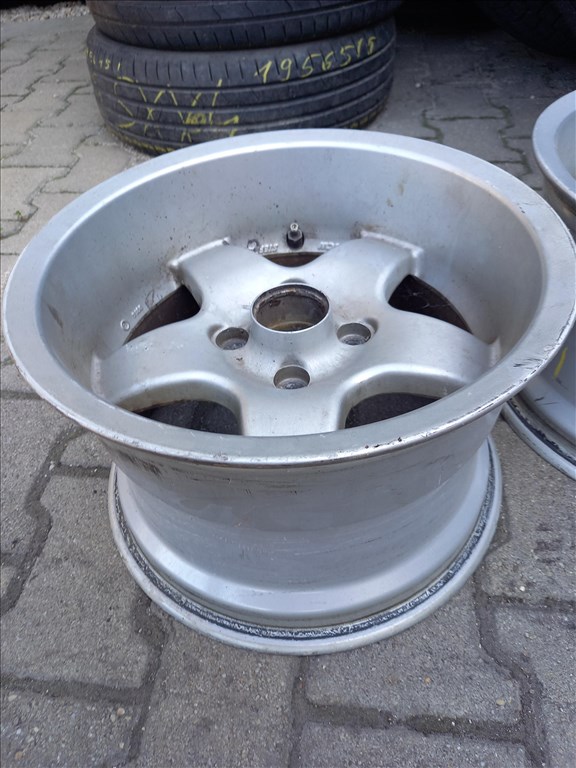  Tuning 4x100 lyukosztású 9JJ 14" használt alufelni csak 3db van  belőle !!! 3. kép