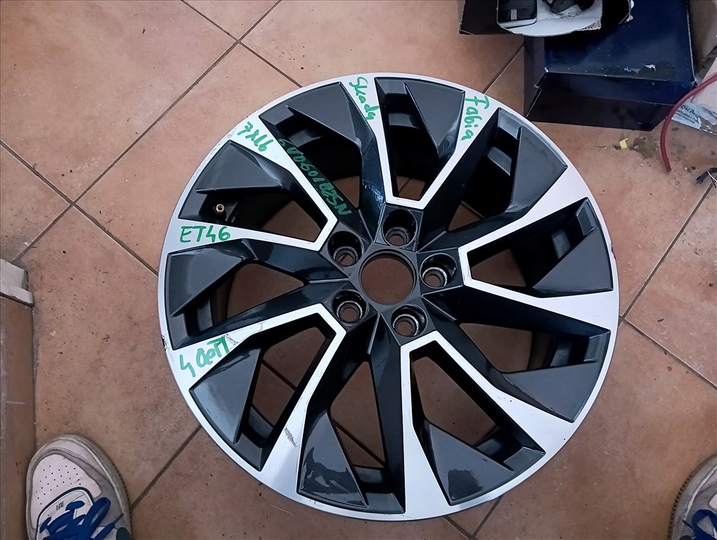 Skoda Fabia 1db 16"-os alufelni (7x16 ET46, 6V0601025N) 1. kép