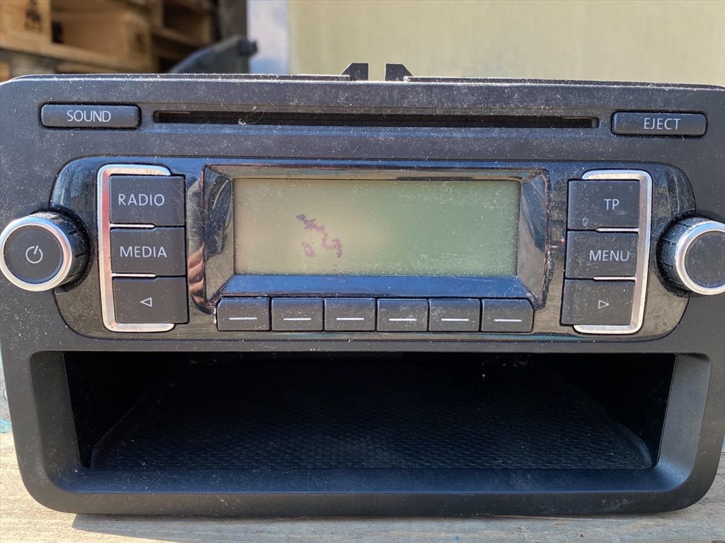 VW GOLF VI 5K1 Rádió / CD 2. kép