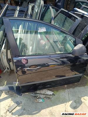 Ford Focus Mk2 Jobb első ajtó  fmk2je