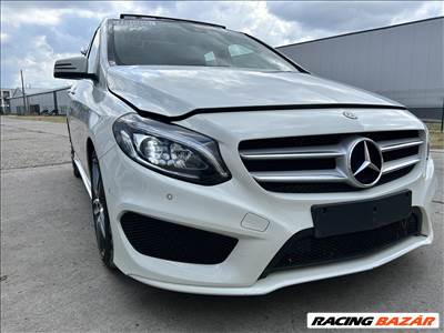 Mercedes B-osztály W246 komplett eleje 650 színkód