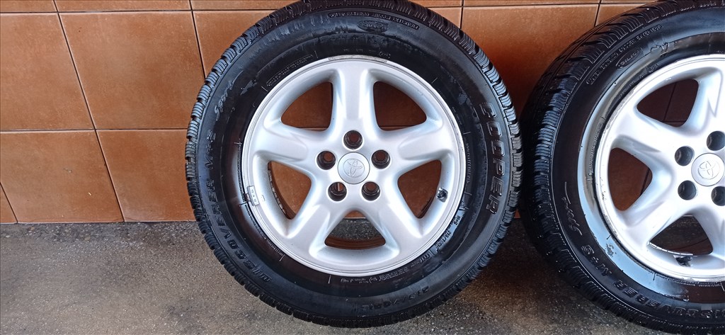TOYOTA RAV 4 16" ALUFELNI 5X114,3 NÉGY ÉVSZAKOS 215/70R16 GUMIVAL OLCSÒN!!! 4. kép