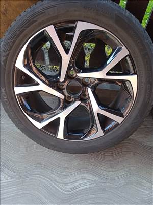 Toyota CHR gyári 7X18-as 5X114,3-as ET50 könnyűfém felni garnitura eladó