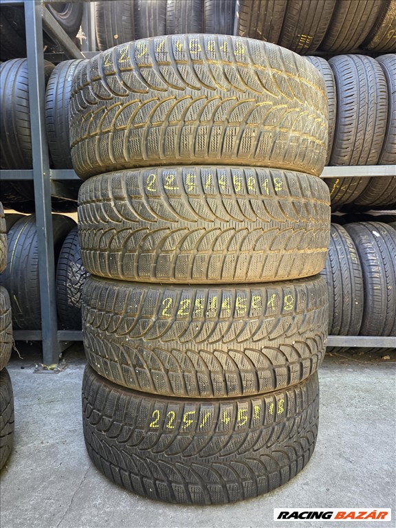  225/4518" használt Bridgestone Blizzak LM-32téli gumi 1. kép