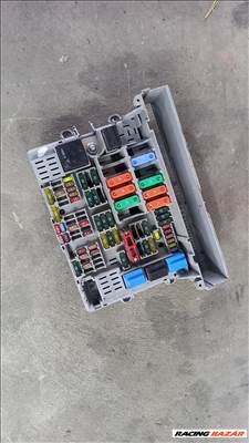 Bmw E87 E90 E91 04- Komfort biztosítéktábla biztosíték tábla 6006 690662104