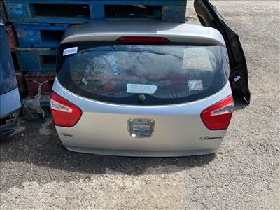 KIA RIO III UB Csomagtérajtó (Részeivel)